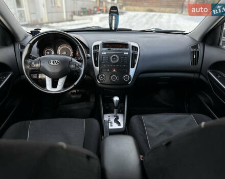 Сірий Кіа Сід, об'ємом двигуна 1.59 л та пробігом 140 тис. км за 6999 $, фото 25 на Automoto.ua