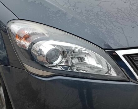 Серый Киа Сид, объемом двигателя 1.4 л и пробегом 202 тыс. км за 5890 $, фото 4 на Automoto.ua