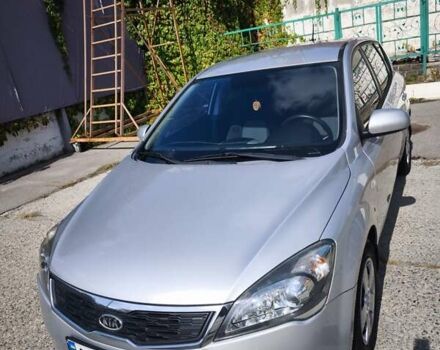 Сірий Кіа Сід, об'ємом двигуна 1.59 л та пробігом 202 тис. км за 6200 $, фото 5 на Automoto.ua