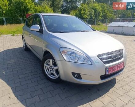 Серый Киа Сид, объемом двигателя 1.6 л и пробегом 257 тыс. км за 5750 $, фото 3 на Automoto.ua