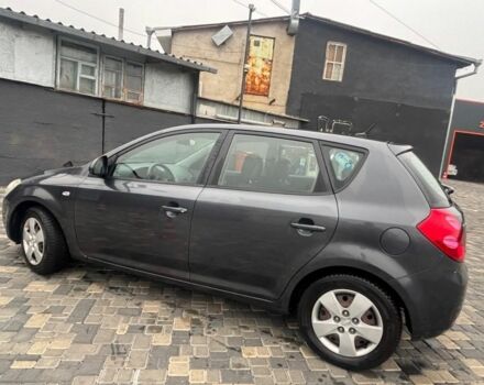 Серый Киа Сид, объемом двигателя 1.6 л и пробегом 130 тыс. км за 2700 $, фото 6 на Automoto.ua