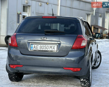 Сірий Кіа Сід, об'ємом двигуна 1.59 л та пробігом 140 тис. км за 6999 $, фото 10 на Automoto.ua