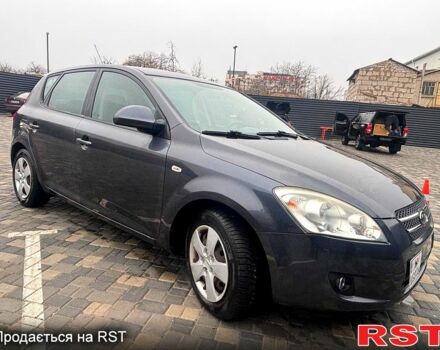 Сірий Кіа Сід, об'ємом двигуна 1.6 л та пробігом 132 тис. км за 2700 $, фото 3 на Automoto.ua