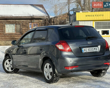 Сірий Кіа Сід, об'ємом двигуна 1.59 л та пробігом 140 тис. км за 6999 $, фото 7 на Automoto.ua