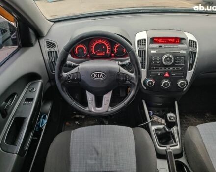 Сірий Кіа Сід, об'ємом двигуна 1.4 л та пробігом 202 тис. км за 5890 $, фото 14 на Automoto.ua