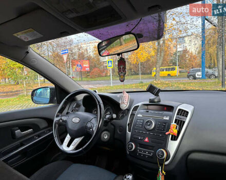 Серый Киа Сид, объемом двигателя 1.6 л и пробегом 213 тыс. км за 6500 $, фото 15 на Automoto.ua