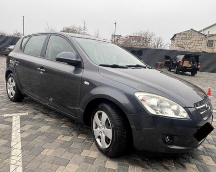 Серый Киа Сид, объемом двигателя 1.6 л и пробегом 130 тыс. км за 2700 $, фото 2 на Automoto.ua