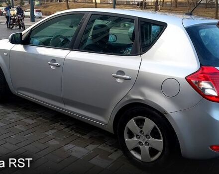 Серый Киа Сид, объемом двигателя 1.4 л и пробегом 261 тыс. км за 4600 $, фото 8 на Automoto.ua