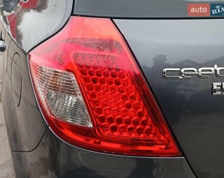 Серый Киа Сид, объемом двигателя 1.4 л и пробегом 202 тыс. км за 5890 $, фото 9 на Automoto.ua