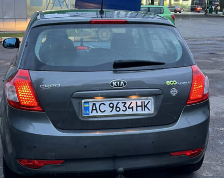Серый Киа Сид, объемом двигателя 1.58 л и пробегом 187 тыс. км за 6500 $, фото 2 на Automoto.ua