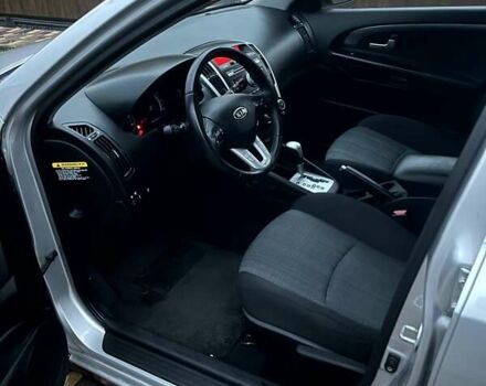Сірий Кіа Сід, об'ємом двигуна 0 л та пробігом 236 тис. км за 8700 $, фото 12 на Automoto.ua