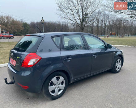 Сірий Кіа Сід, об'ємом двигуна 1.4 л та пробігом 207 тис. км за 5850 $, фото 6 на Automoto.ua