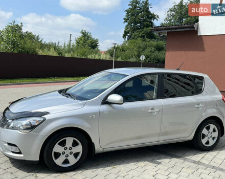 Серый Киа Сид, объемом двигателя 1.6 л и пробегом 292 тыс. км за 6400 $, фото 18 на Automoto.ua