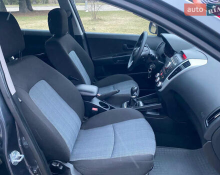 Сірий Кіа Сід, об'ємом двигуна 1.4 л та пробігом 207 тис. км за 5850 $, фото 30 на Automoto.ua