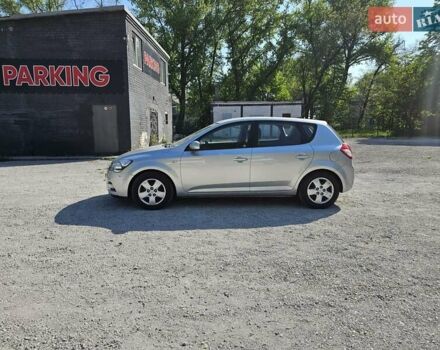 Серый Киа Сид, объемом двигателя 1.4 л и пробегом 154 тыс. км за 6700 $, фото 1 на Automoto.ua