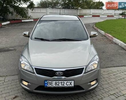 Серый Киа Сид, объемом двигателя 1.6 л и пробегом 241 тыс. км за 7300 $, фото 7 на Automoto.ua