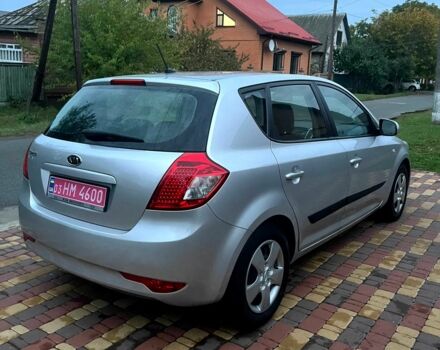 Серый Киа Сид, объемом двигателя 1.6 л и пробегом 236 тыс. км за 8200 $, фото 3 на Automoto.ua