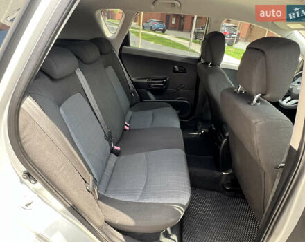 Серый Киа Сид, объемом двигателя 1.6 л и пробегом 292 тыс. км за 6400 $, фото 36 на Automoto.ua