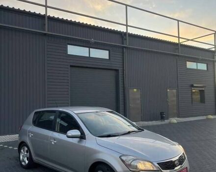 Сірий Кіа Сід, об'ємом двигуна 1.6 л та пробігом 160 тис. км за 8500 $, фото 5 на Automoto.ua