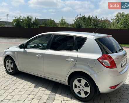 Серый Киа Сид, объемом двигателя 1.6 л и пробегом 292 тыс. км за 6400 $, фото 8 на Automoto.ua