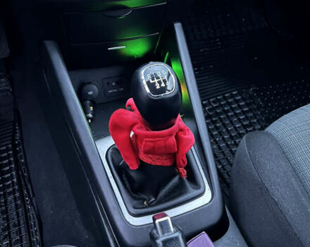 Серый Киа Сид, объемом двигателя 1.58 л и пробегом 187 тыс. км за 6500 $, фото 12 на Automoto.ua