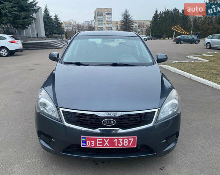 Сірий Кіа Сід, об'ємом двигуна 1.4 л та пробігом 207 тис. км за 5850 $, фото 15 на Automoto.ua