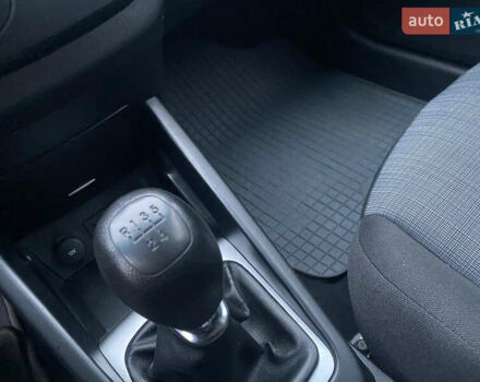 Сірий Кіа Сід, об'ємом двигуна 1.4 л та пробігом 207 тис. км за 5850 $, фото 36 на Automoto.ua