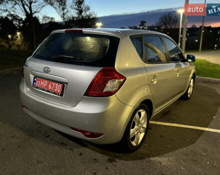 Серый Киа Сид, объемом двигателя 1.6 л и пробегом 159 тыс. км за 7800 $, фото 9 на Automoto.ua