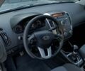 Серый Киа Сид, объемом двигателя 1.6 л и пробегом 266 тыс. км за 5900 $, фото 4 на Automoto.ua