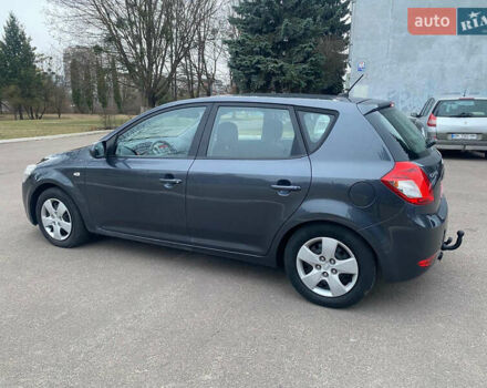 Сірий Кіа Сід, об'ємом двигуна 1.4 л та пробігом 207 тис. км за 5850 $, фото 9 на Automoto.ua