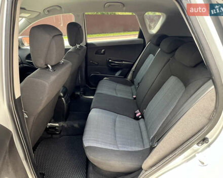 Серый Киа Сид, объемом двигателя 1.6 л и пробегом 292 тыс. км за 6400 $, фото 30 на Automoto.ua