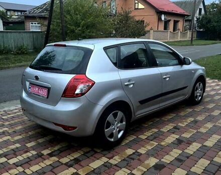 Серый Киа Сид, объемом двигателя 0 л и пробегом 236 тыс. км за 8200 $, фото 2 на Automoto.ua