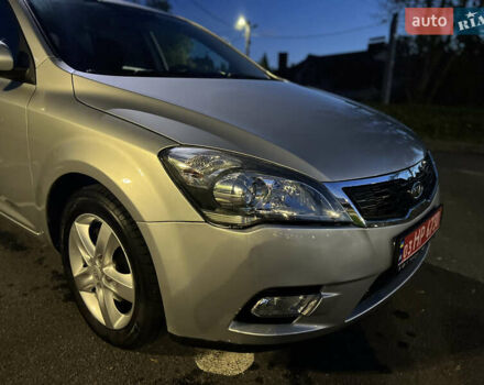Серый Киа Сид, объемом двигателя 1.6 л и пробегом 159 тыс. км за 7800 $, фото 21 на Automoto.ua