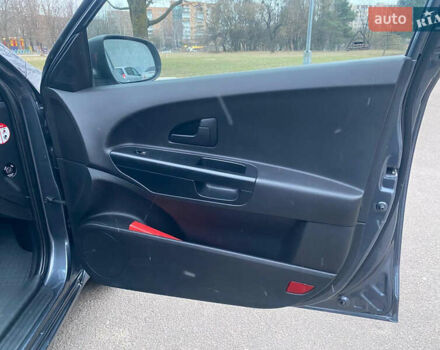 Сірий Кіа Сід, об'ємом двигуна 1.4 л та пробігом 207 тис. км за 5850 $, фото 38 на Automoto.ua
