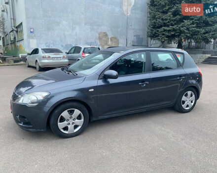 Сірий Кіа Сід, об'ємом двигуна 1.4 л та пробігом 207 тис. км за 5850 $, фото 1 на Automoto.ua