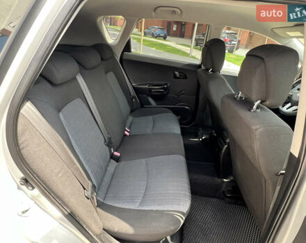 Серый Киа Сид, объемом двигателя 1.6 л и пробегом 292 тыс. км за 6400 $, фото 37 на Automoto.ua