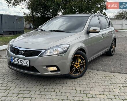 Серый Киа Сид, объемом двигателя 1.6 л и пробегом 241 тыс. км за 7300 $, фото 1 на Automoto.ua
