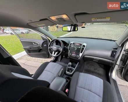 Серый Киа Сид, объемом двигателя 1.6 л и пробегом 241 тыс. км за 7300 $, фото 40 на Automoto.ua