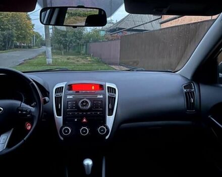 Сірий Кіа Сід, об'ємом двигуна 0 л та пробігом 236 тис. км за 8700 $, фото 16 на Automoto.ua