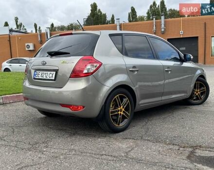 Серый Киа Сид, объемом двигателя 1.6 л и пробегом 241 тыс. км за 7300 $, фото 15 на Automoto.ua