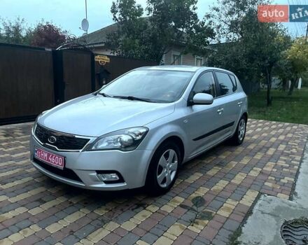 Сірий Кіа Сід, об'ємом двигуна 0 л та пробігом 236 тис. км за 8700 $, фото 6 на Automoto.ua