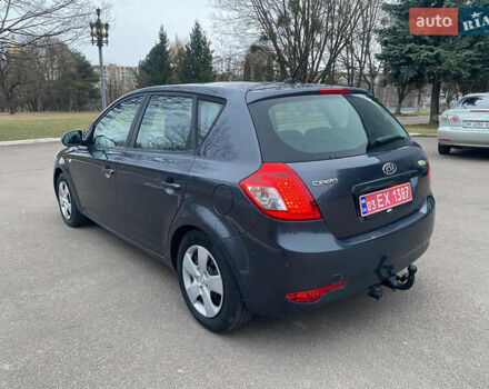 Сірий Кіа Сід, об'ємом двигуна 1.4 л та пробігом 207 тис. км за 5850 $, фото 3 на Automoto.ua