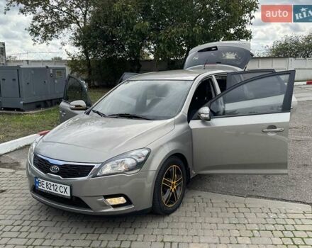 Серый Киа Сид, объемом двигателя 1.6 л и пробегом 241 тыс. км за 7300 $, фото 28 на Automoto.ua