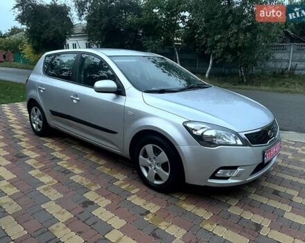 Сірий Кіа Сід, об'ємом двигуна 0 л та пробігом 236 тис. км за 8700 $, фото 1 на Automoto.ua