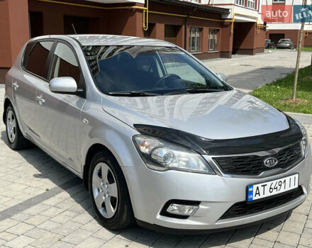 Серый Киа Сид, объемом двигателя 1.6 л и пробегом 292 тыс. км за 6400 $, фото 22 на Automoto.ua