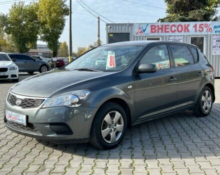 Кіа Сід 2011 у Кривому Розі на Automoto.ua Сірий Кіа Сід, об'ємом двигуна 1.4 л та пробігом 220 тис. км за 6000 $, фото 1 на Automoto.ua
