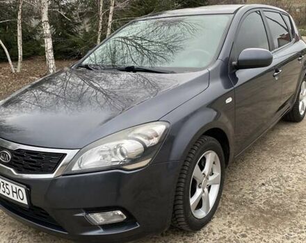 Серый Киа Сид, объемом двигателя 1.6 л и пробегом 300 тыс. км за 6700 $, фото 8 на Automoto.ua