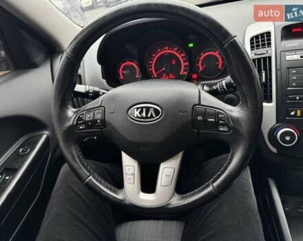 Сірий Кіа Сід, об'ємом двигуна 1.6 л та пробігом 268 тис. км за 6450 $, фото 31 на Automoto.ua