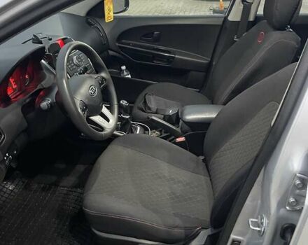 Серый Киа Сид, объемом двигателя 1.58 л и пробегом 238 тыс. км за 6100 $, фото 8 на Automoto.ua