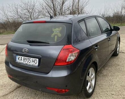 Серый Киа Сид, объемом двигателя 1.6 л и пробегом 300 тыс. км за 6700 $, фото 4 на Automoto.ua